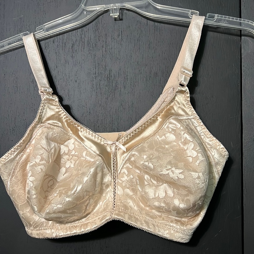 Beauty by Bali Bra (38DD)